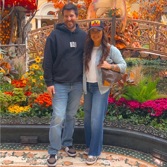 Meet your Posher, Amanda - Picture 1 of 1